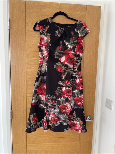 Floral knee length dress - length,