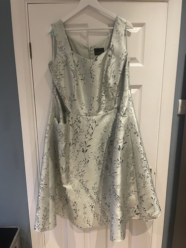 Phase eight dress worn once - , to