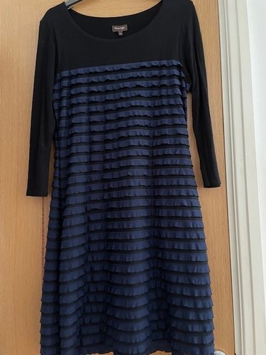 Phase eight black navy ruffle - eight,